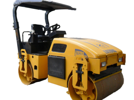 4噸全液壓雙鋼輪振動(dòng)壓路機(jī)