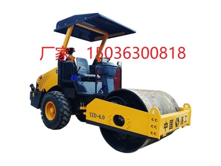 4噸單鋼輪振動(dòng)壓路機(jī)